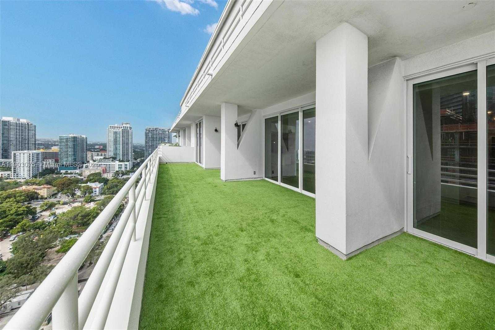 Small Image of 555 NORTH EAST 34TH ST #PH-3, Miami Number 37