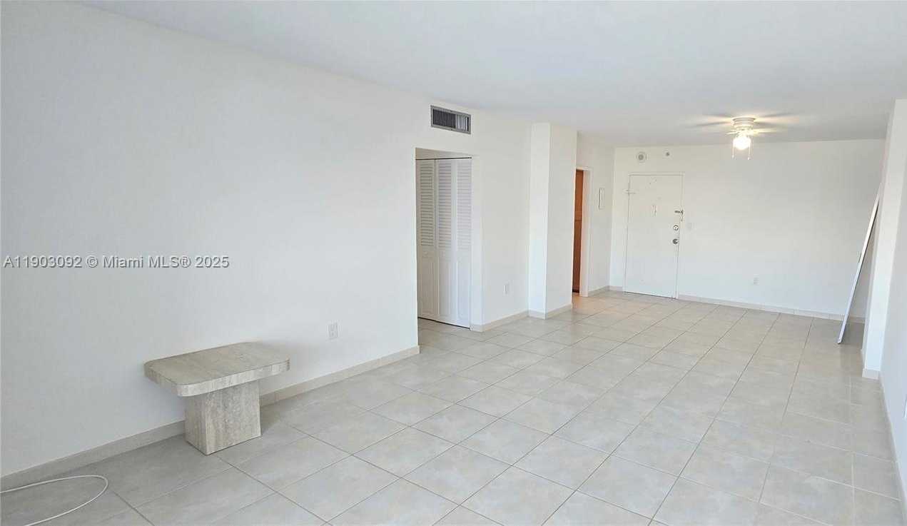 Small Image of 400 KINGS POINT DR #624, Sunny Isles Beach Number 10