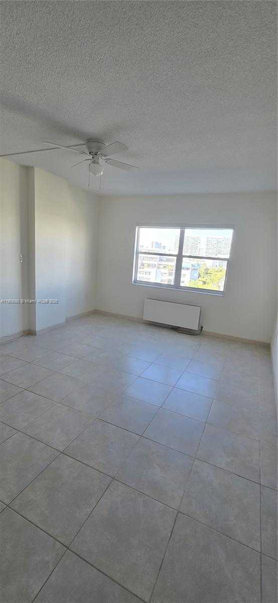Small Image of 400 KINGS POINT DR #624, Sunny Isles Beach Number 12