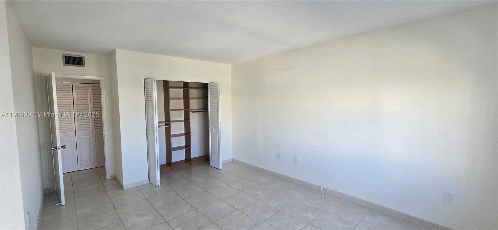 Small Image of 400 KINGS POINT DR #624, Sunny Isles Beach Number 21