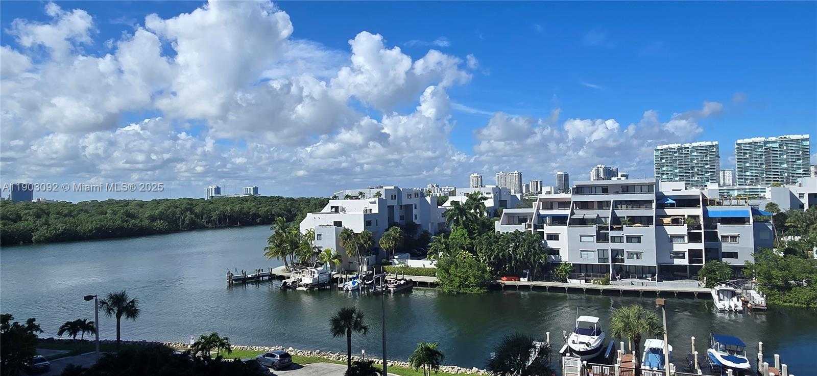 Small Image of 400 KINGS POINT DR #624, Sunny Isles Beach Number 3