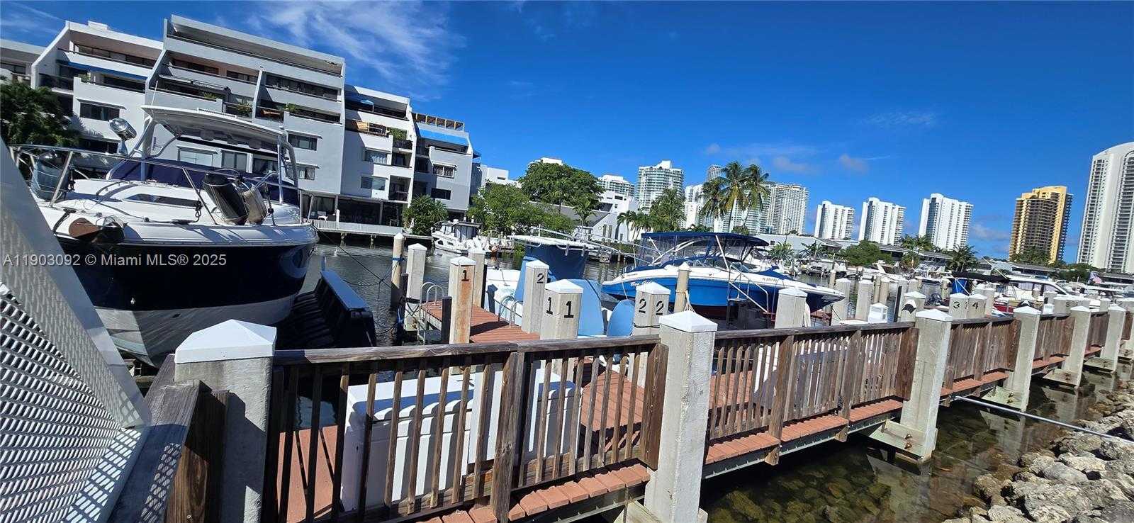 Small Image of 400 KINGS POINT DR #624, Sunny Isles Beach Number 35