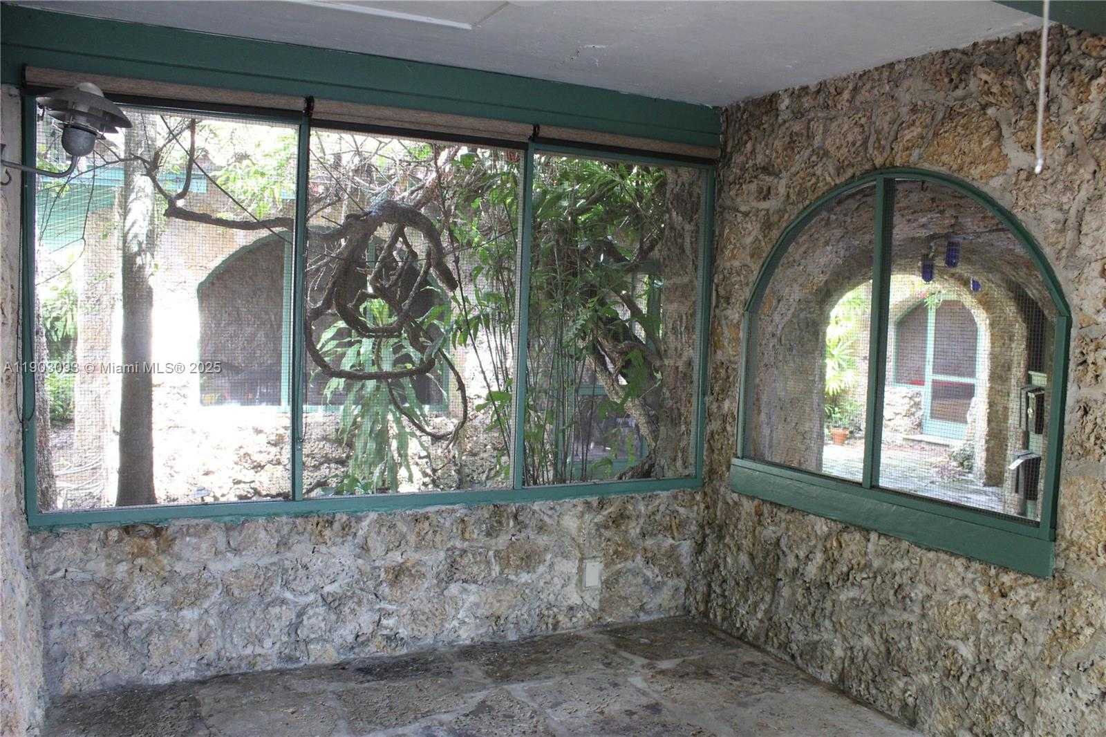 Small Image of 1301 MILAN AVE COTTAGE #1, Coral Gables Number 14