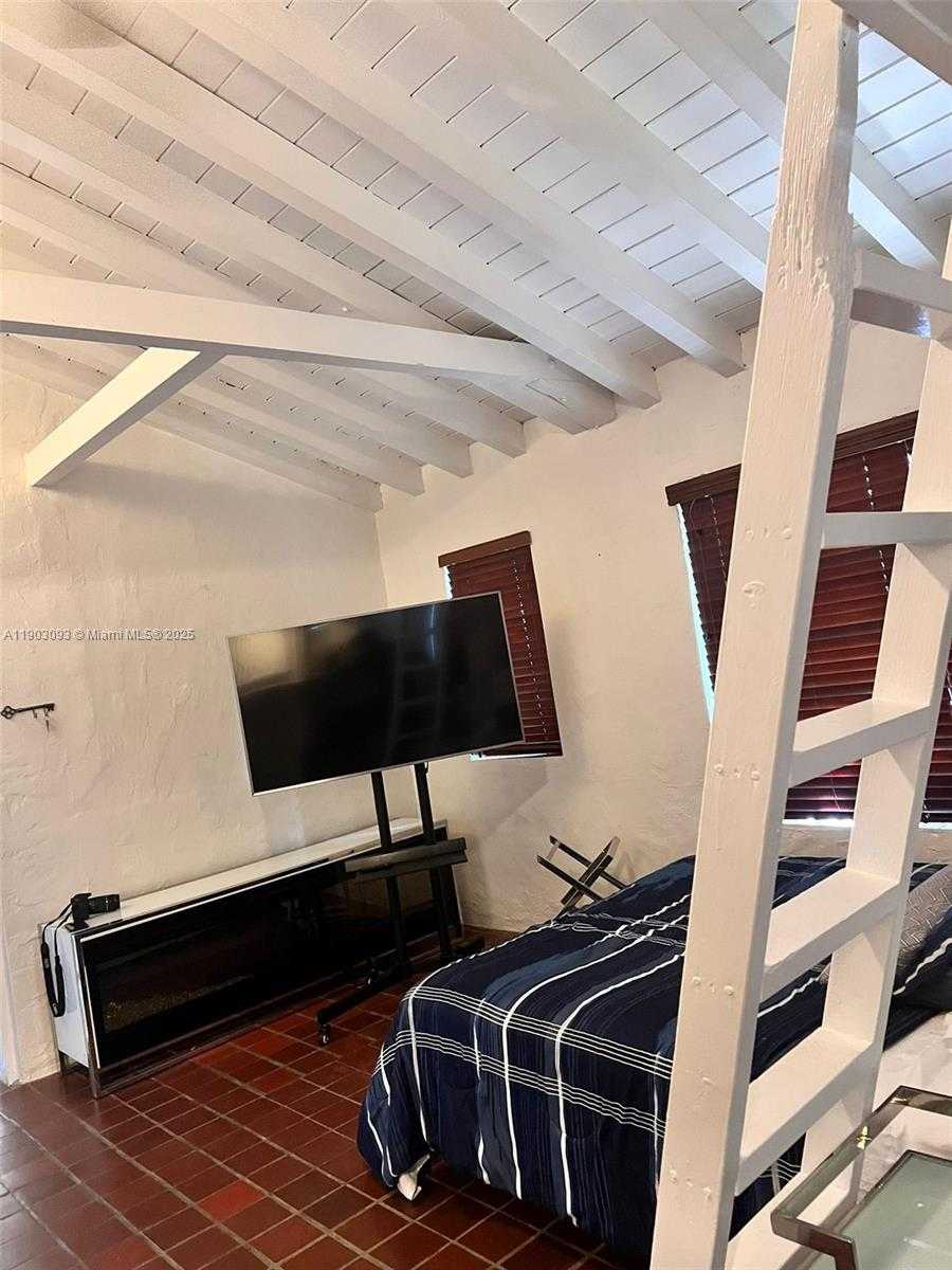 Small Image of 1301 MILAN AVE COTTAGE #1, Coral Gables Number 23