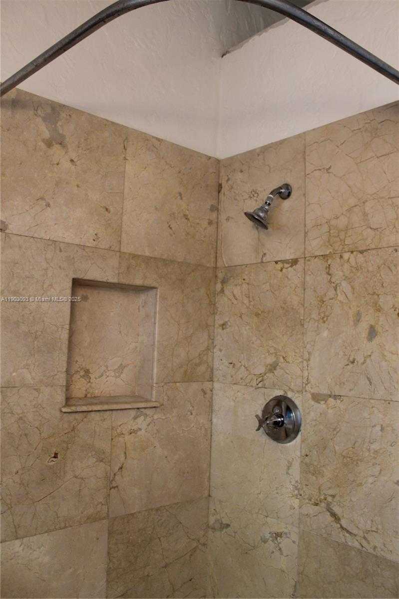 Small Image of 1301 MILAN AVE COTTAGE #1, Coral Gables Number 29