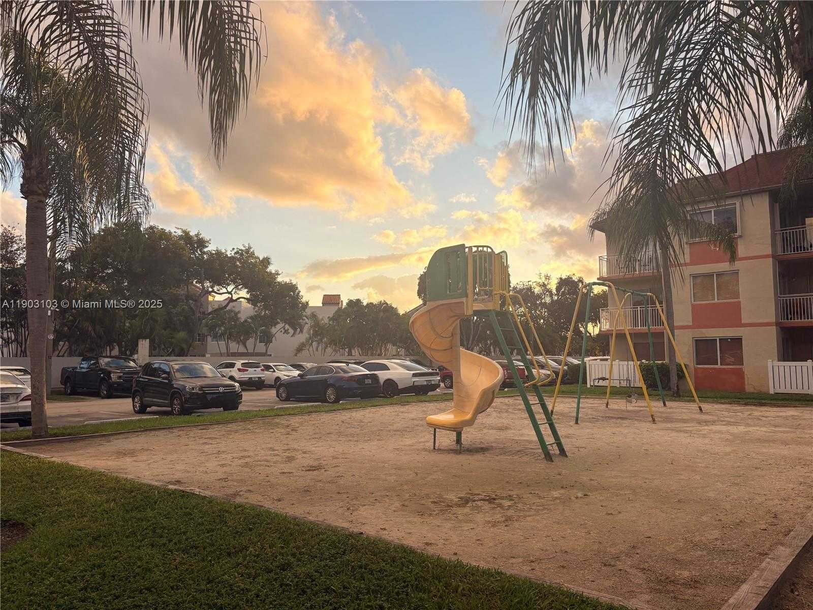 Small Image of 18850 NORTH WEST 57TH AVE #306, Hialeah Number 17