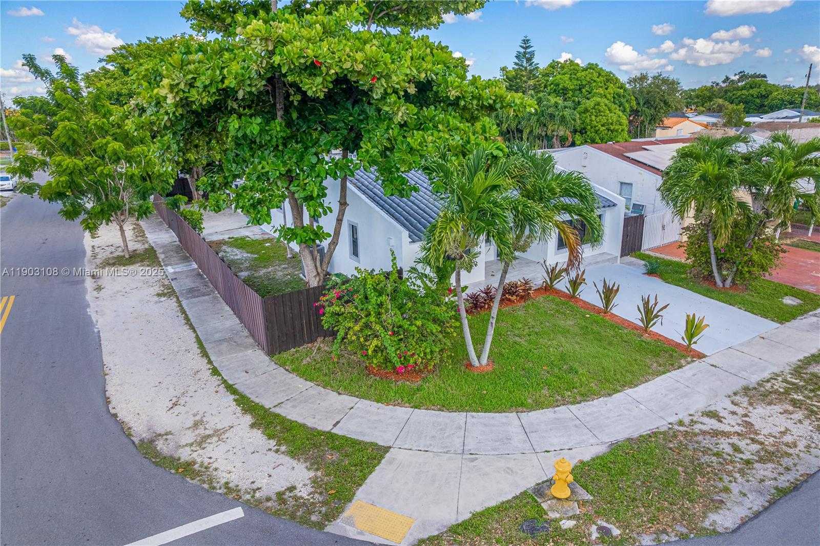 Small Image of 240 SOUTH WEST 55TH AVE, Miami Number 22