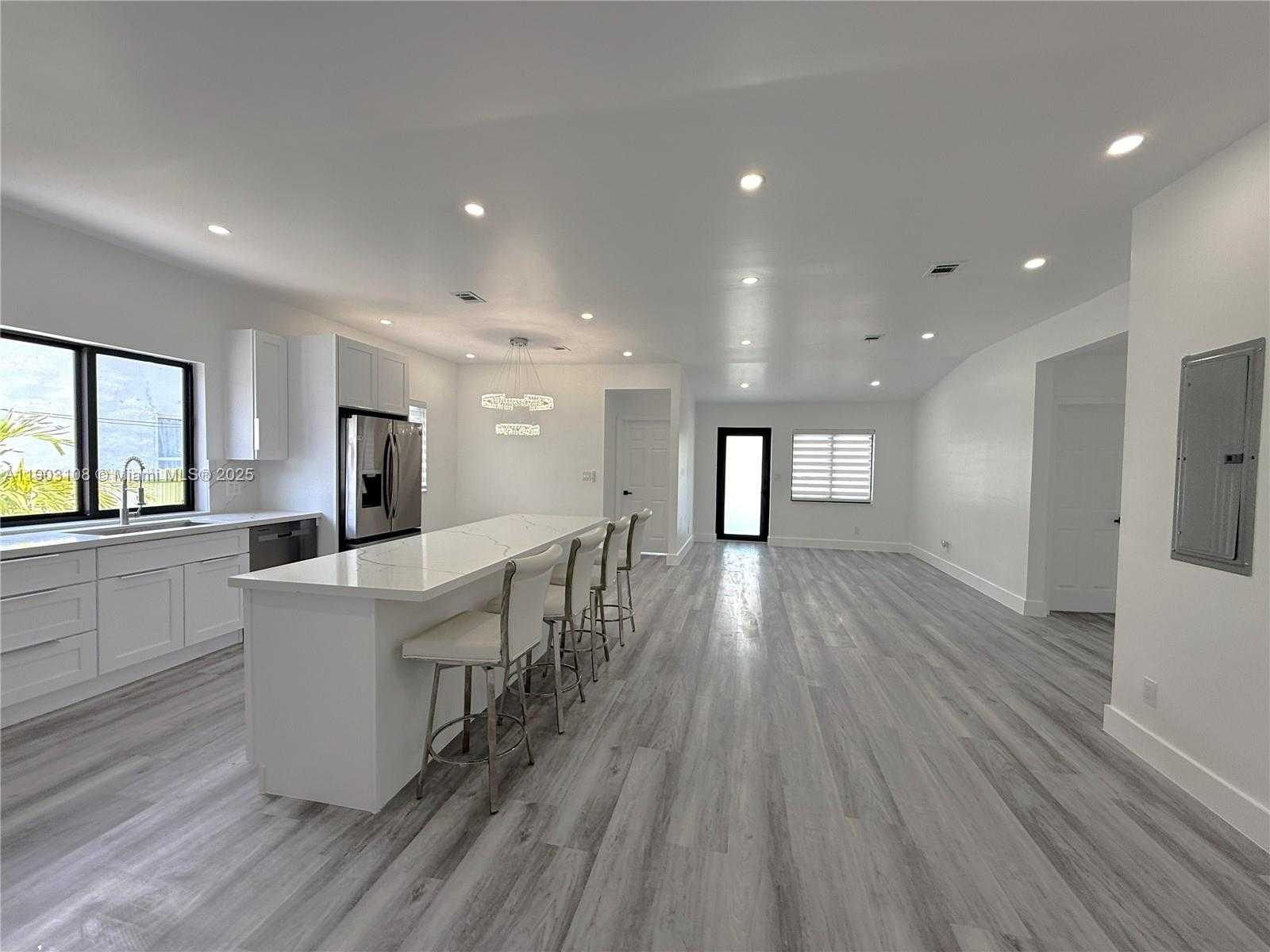 Small Image of 240 SOUTH WEST 55TH AVE, Miami Number 5