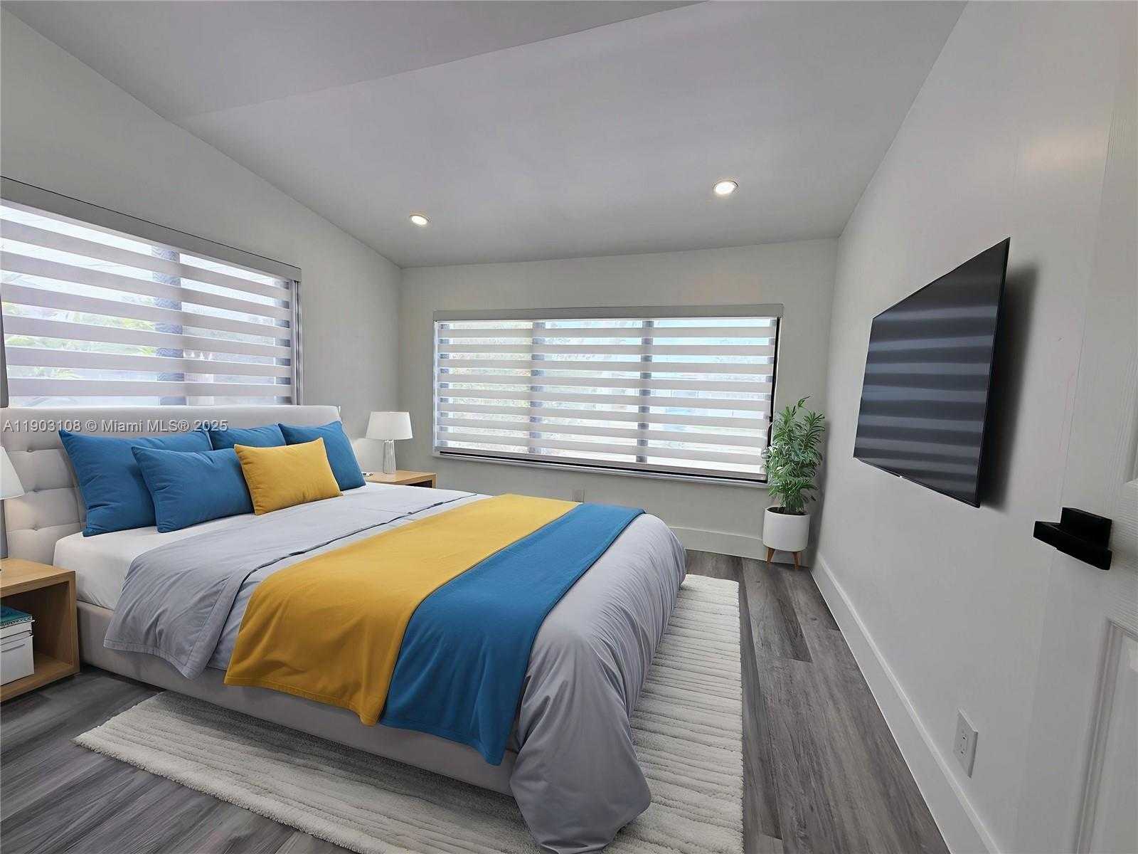 Small Image of 240 SOUTH WEST 55TH AVE, Miami Number 7