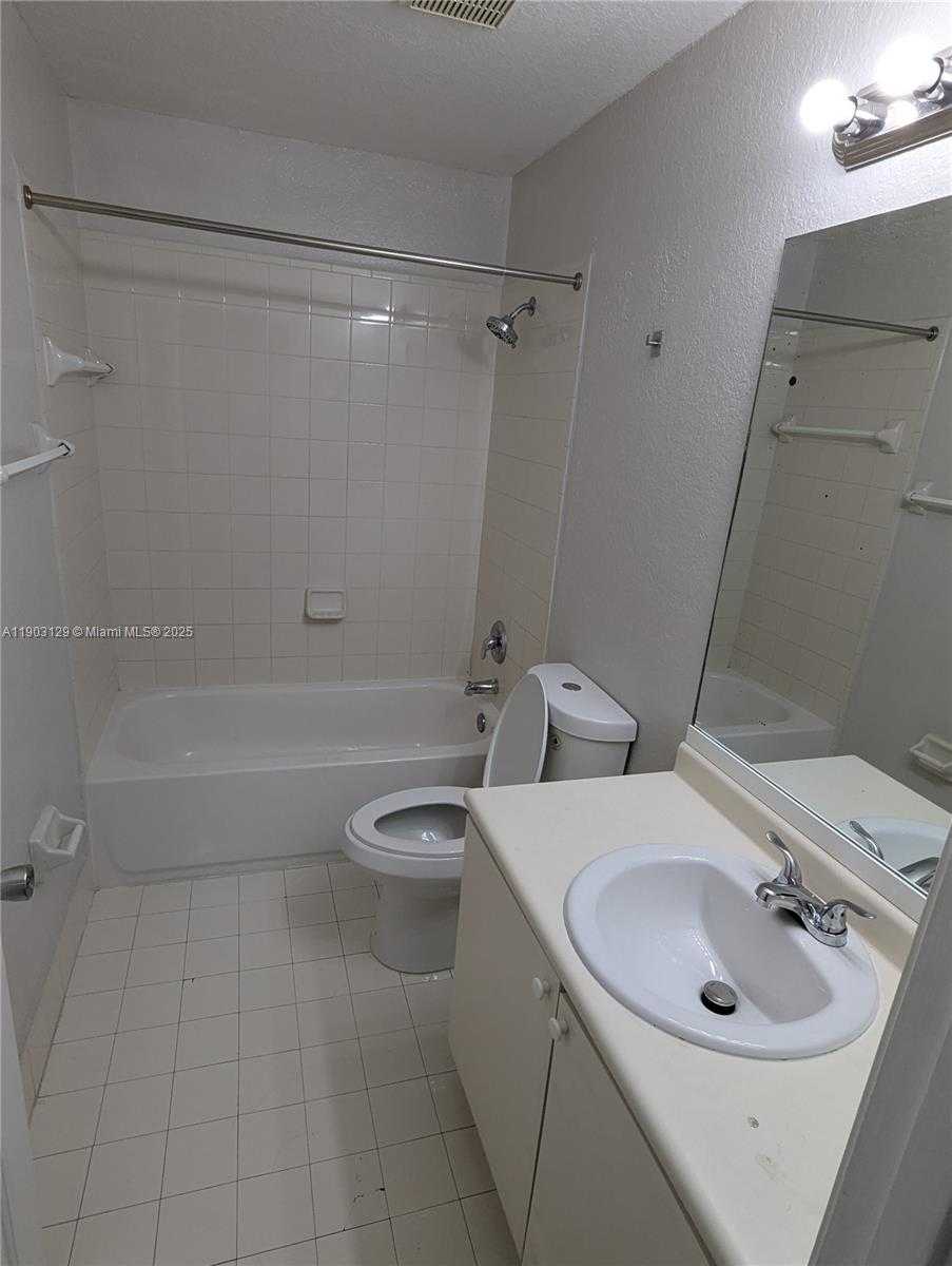 Small Image of 1413 SOUTH EAST 24TH CT #268, Homestead Number 8