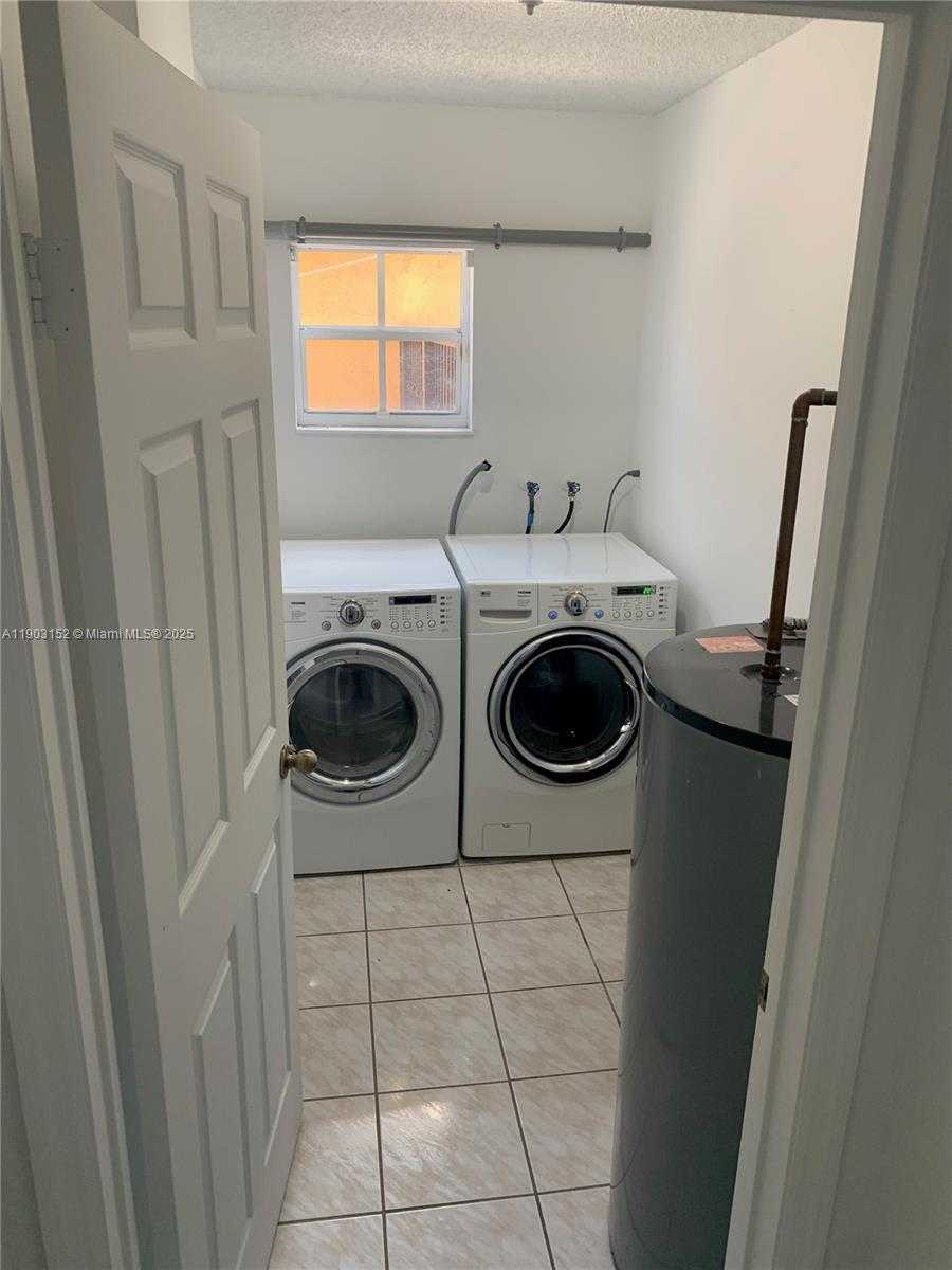 Small Image of 985 NORTH WEST 132ND CT, Miami Number 14