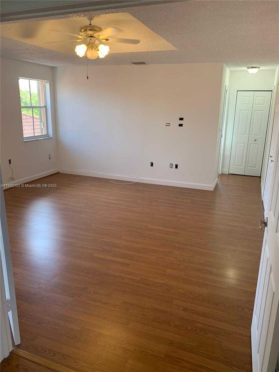 Small Image of 985 NORTH WEST 132ND CT, Miami Number 22