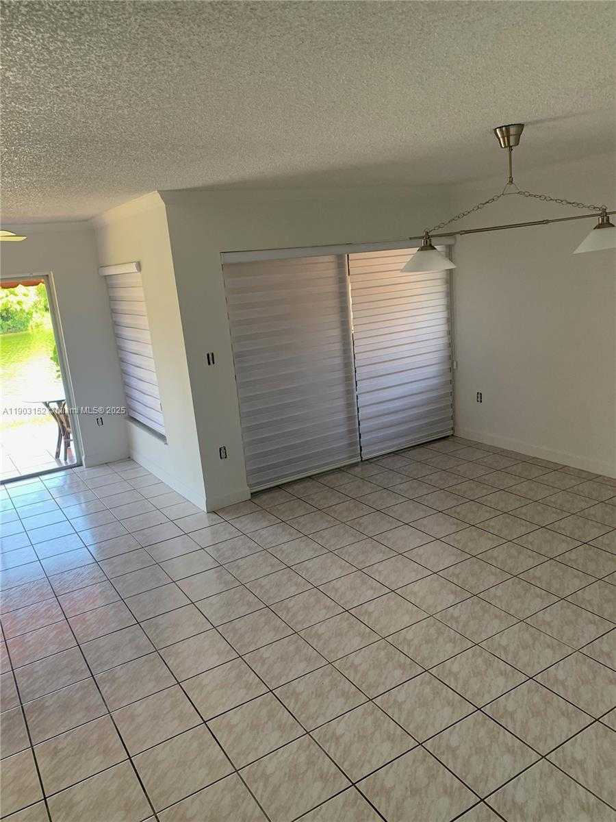 Small Image of 985 NORTH WEST 132ND CT, Miami Number 8