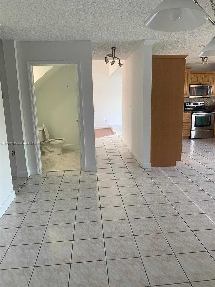 Small Image of 985 NORTH WEST 132ND CT, Miami Number 9