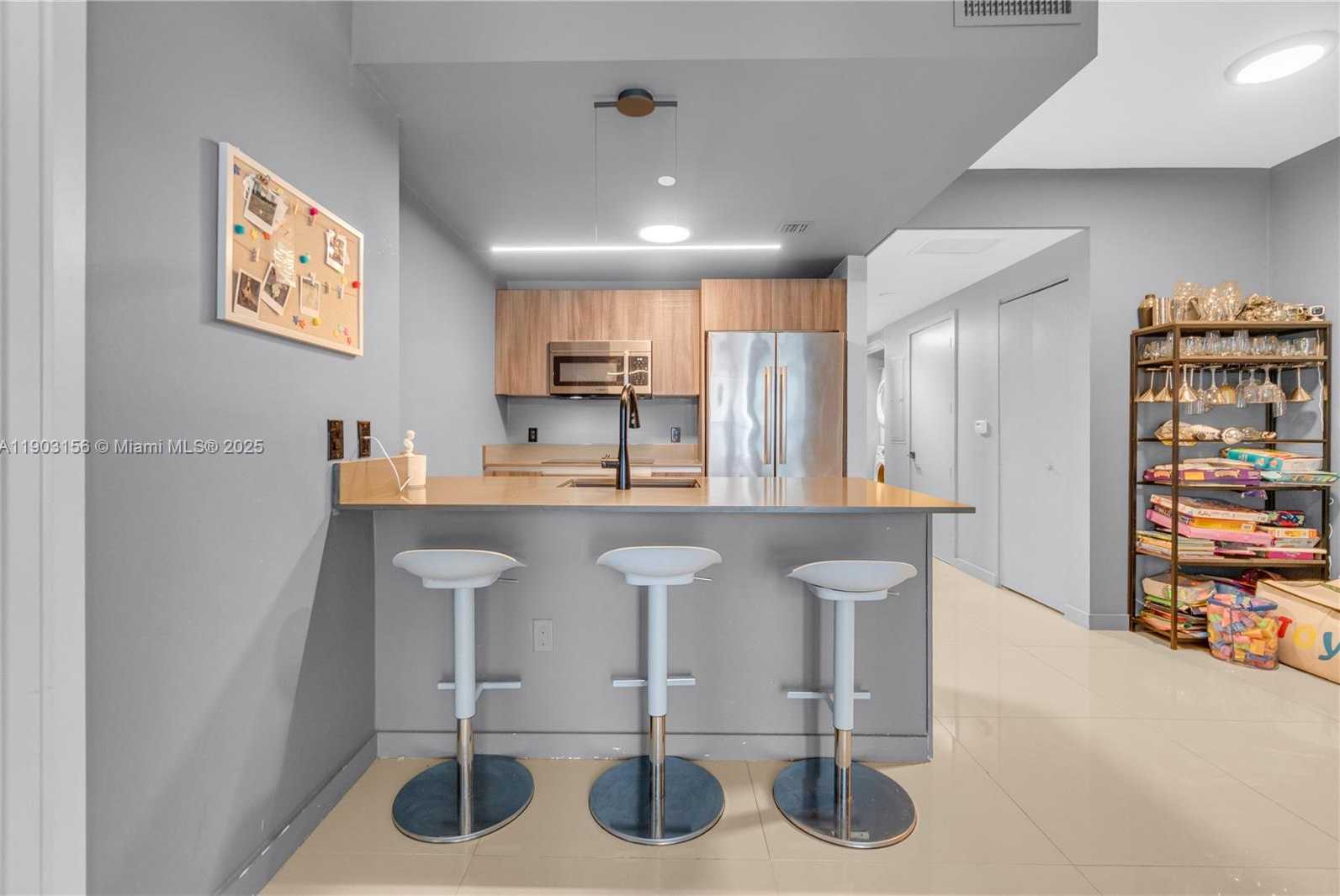 Small Image of 488 NORTH EAST 18TH ST #2104, Miami Number 7