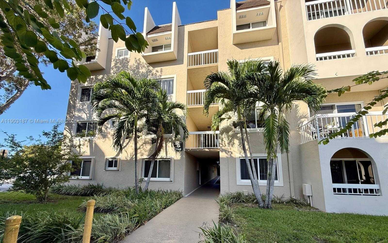 Small Image of 7860 CAMINO REAL #L305, Miami Number 14