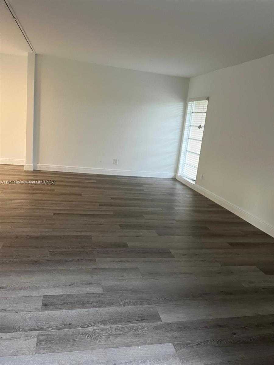 Imagen de Pequeño Objeto