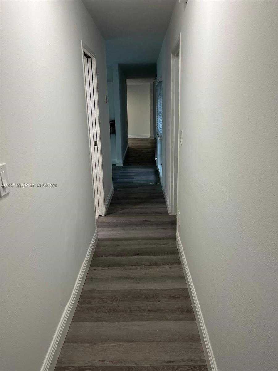 Imagen de Pequeño Objeto