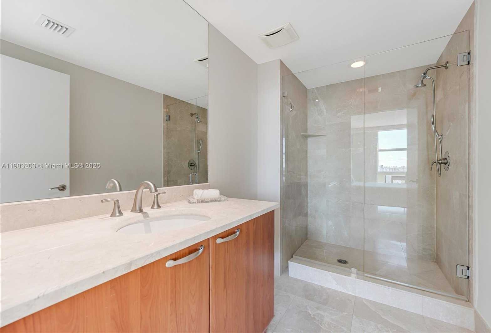 Small Image of 3301 NORTH EAST 183RD ST #2103, Aventura Number 19