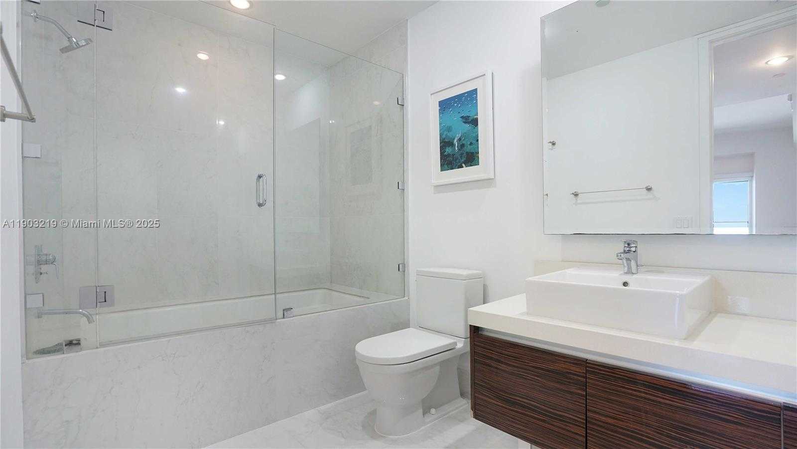 Imagen de Pequeño Objeto