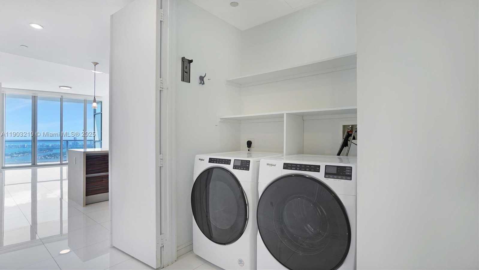 Imagen de Pequeño Objeto