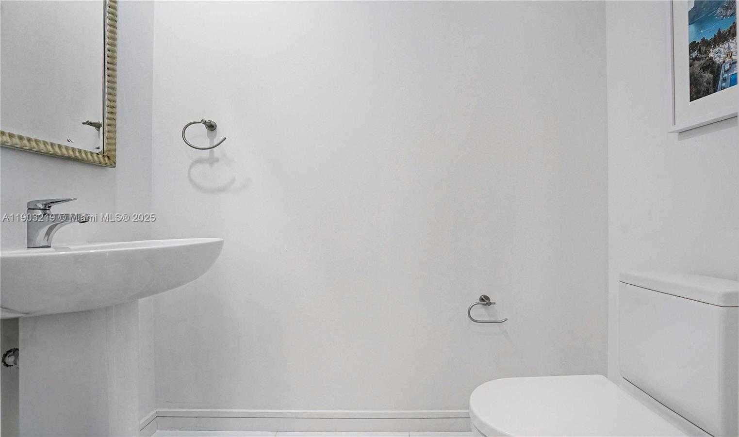 Imagen de Pequeño Objeto