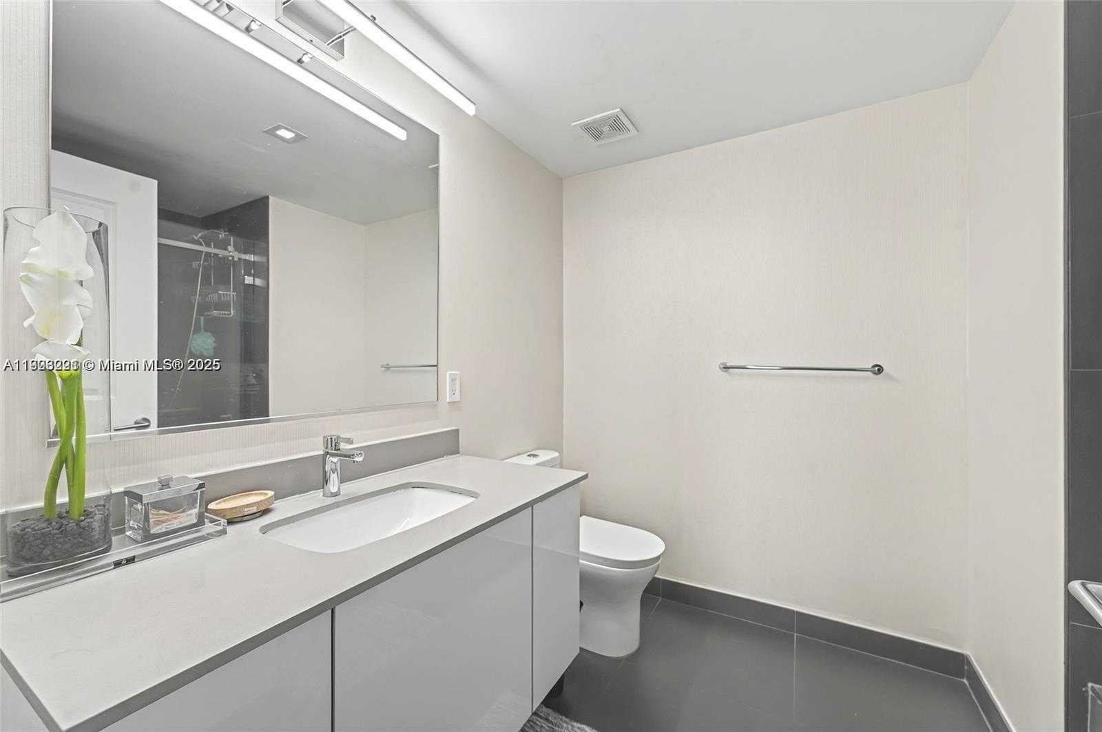 Small Image of 1600 NORTH EAST 1ST AVE #1611, Miami Number 9