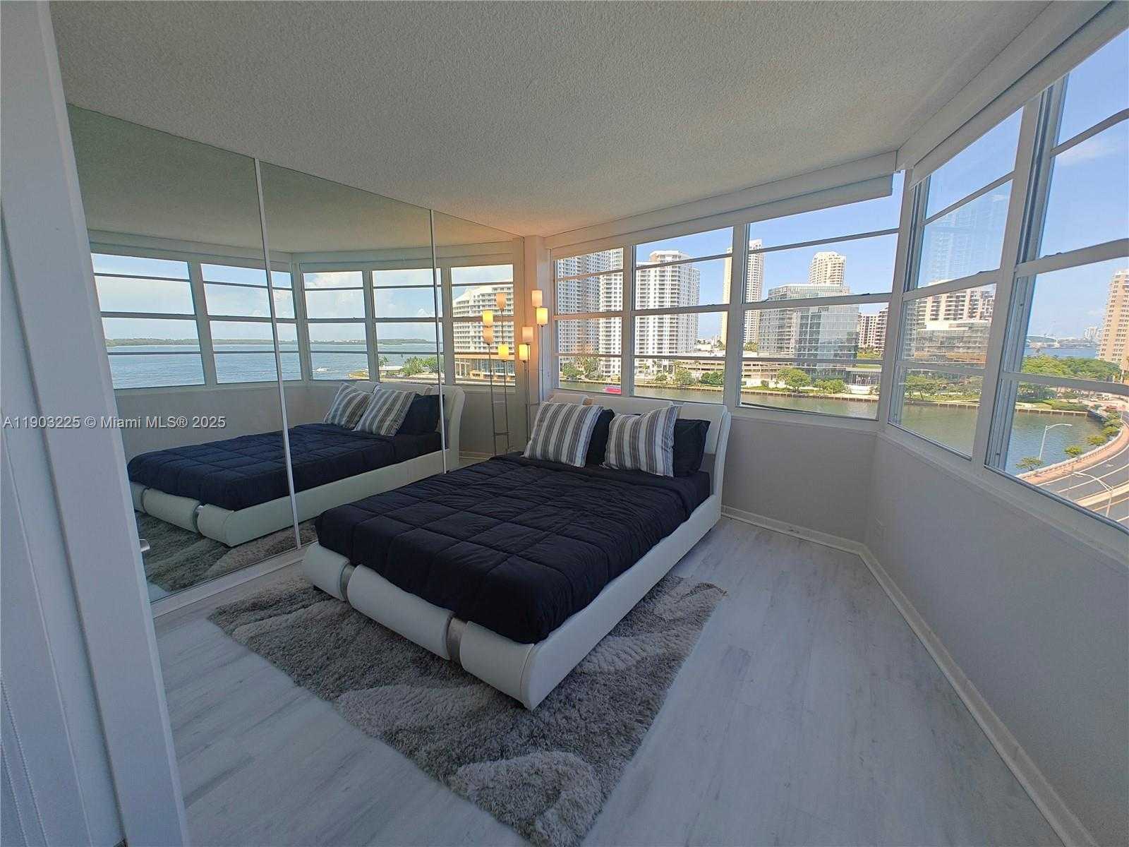 Small Image of 801 BRICKELL BAY DR #970, Miami Number 15