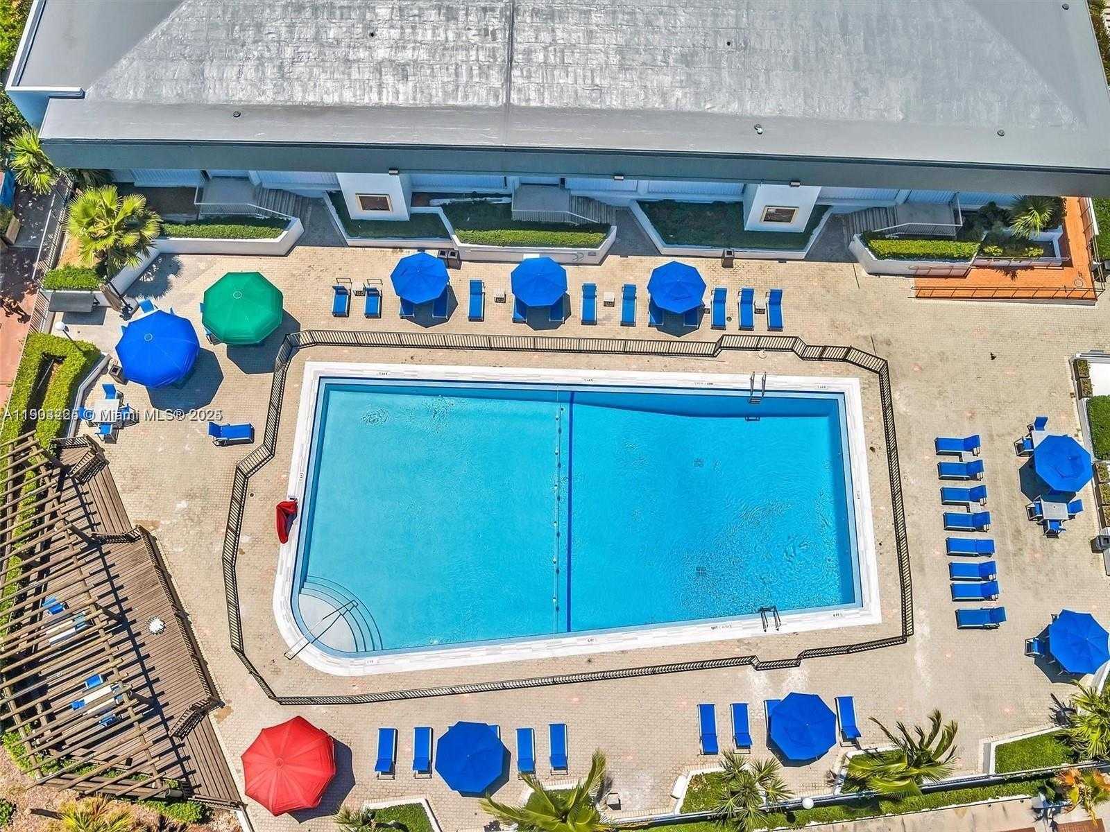 Small Image of 801 BRICKELL BAY DR #970, Miami Number 24