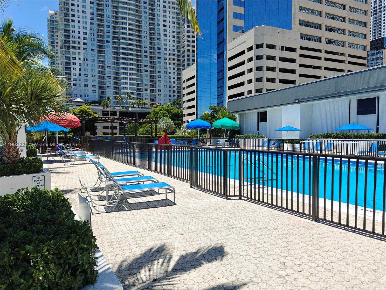 Small Image of 801 BRICKELL BAY DR #970, Miami Number 49