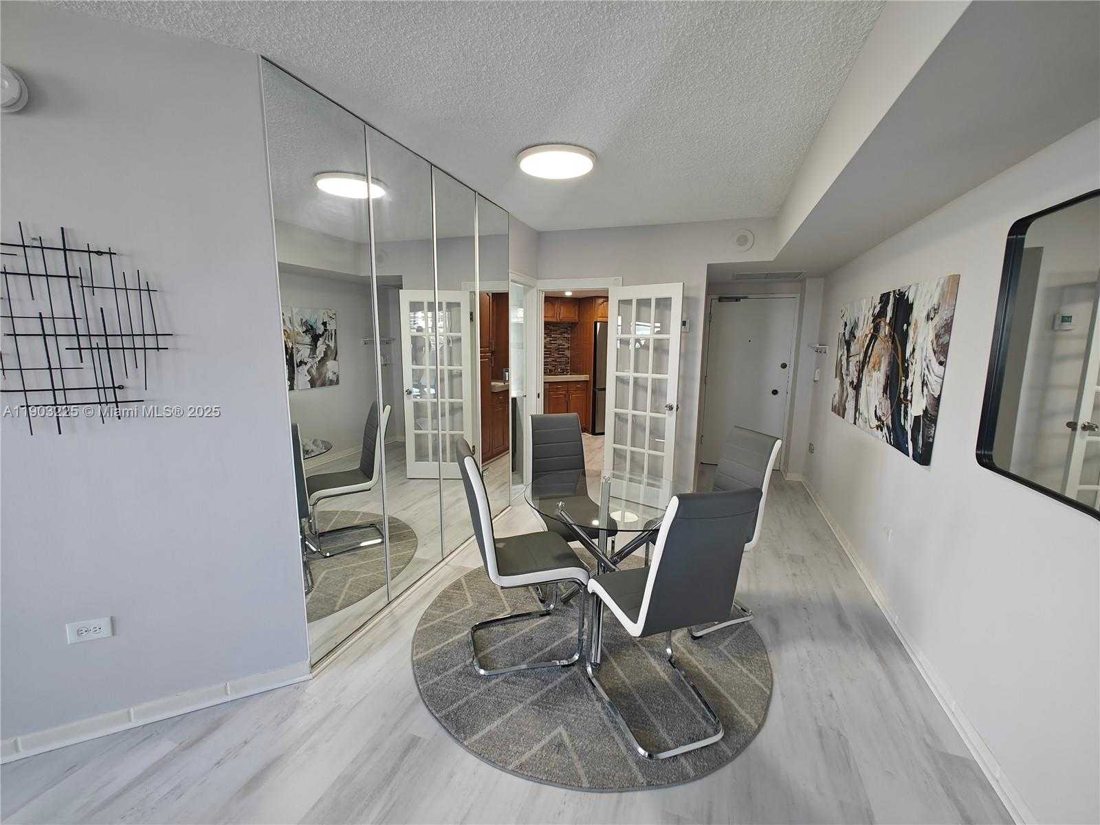 Small Image of 801 BRICKELL BAY DR #970, Miami Number 8
