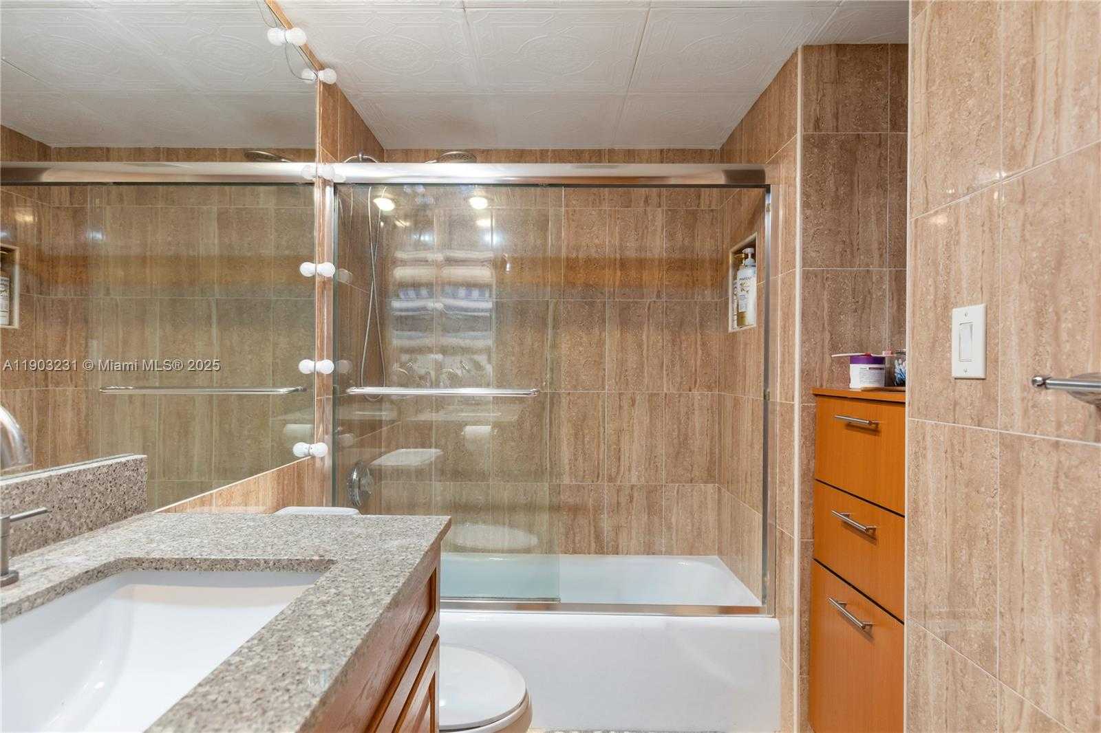 Small Image of 230 174TH ST #1407, Sunny Isles Beach Number 10