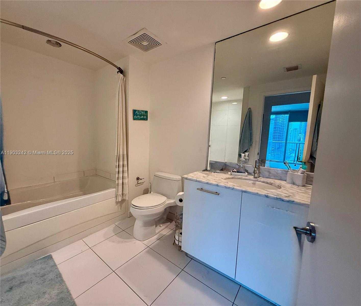 Small Image of 55 SOUTH EAST 6TH ST #2808, Miami Number 9