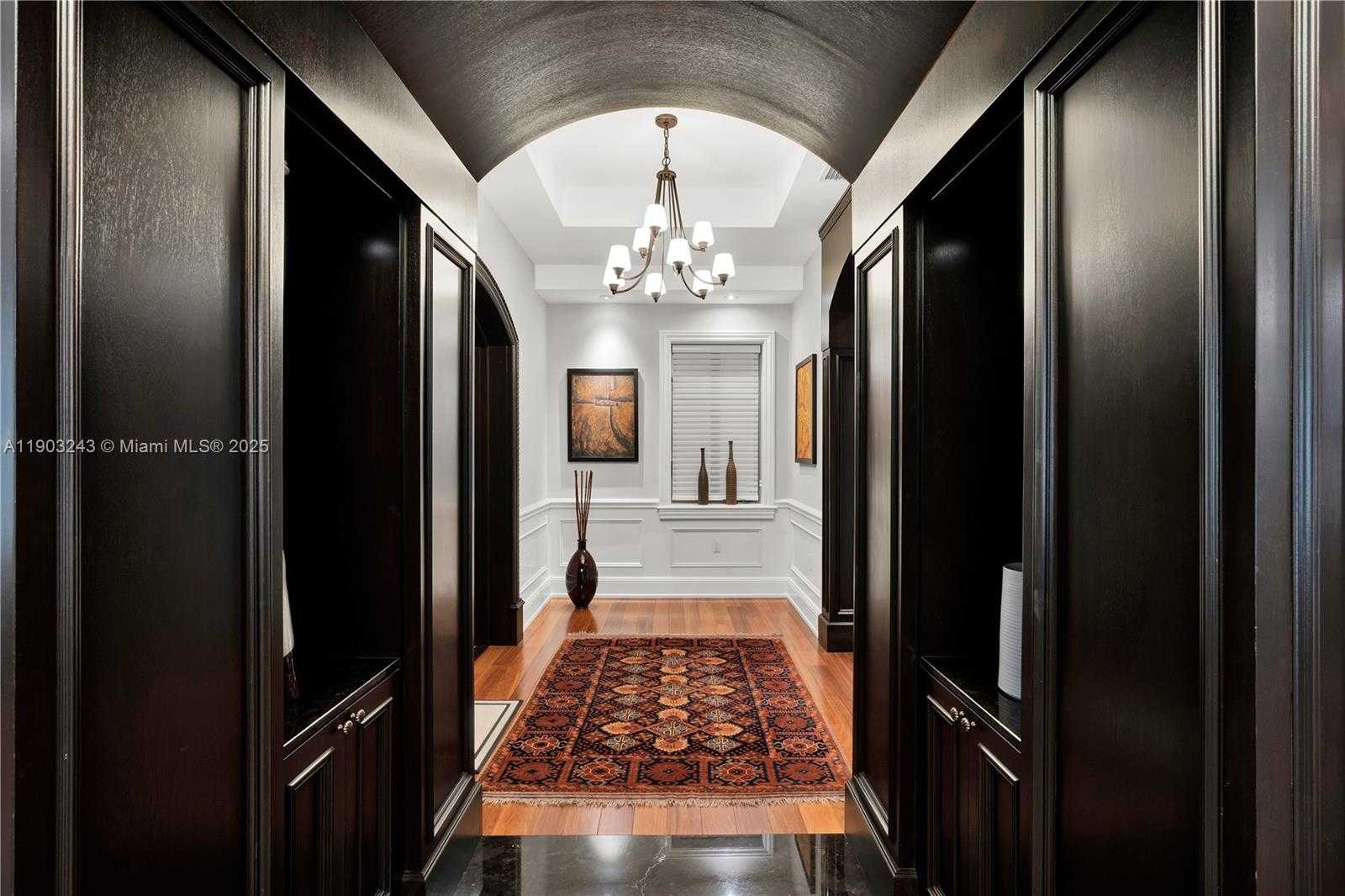 Small Image of 932 ESCOBAR AVE, Coral Gables Number 21