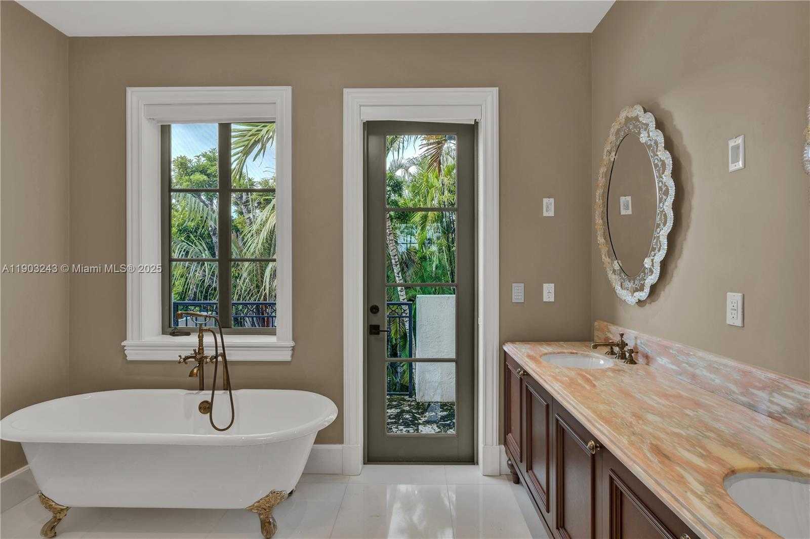 Small Image of 932 ESCOBAR AVE, Coral Gables Number 36