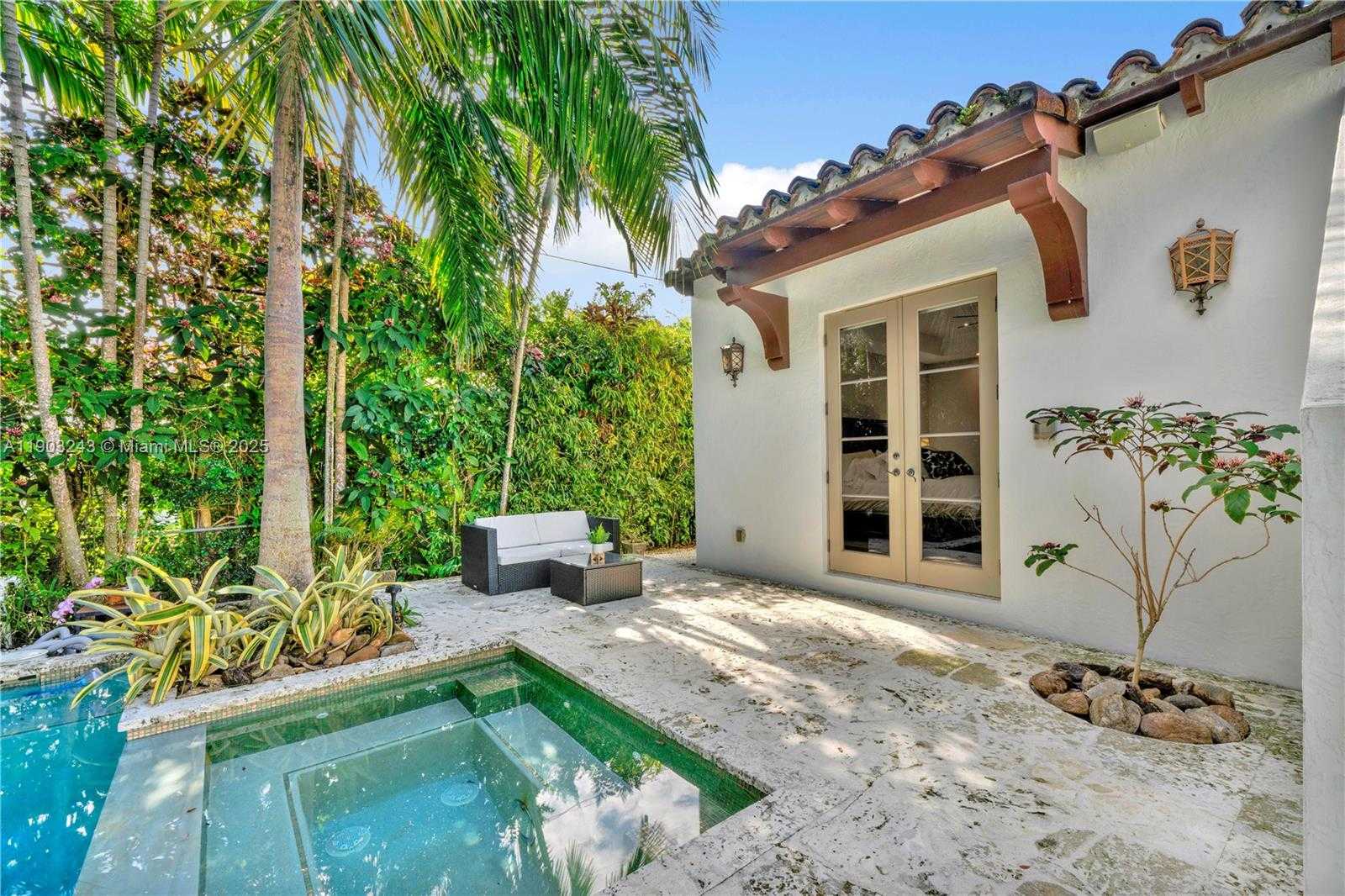 Small Image of 932 ESCOBAR AVE, Coral Gables Number 45