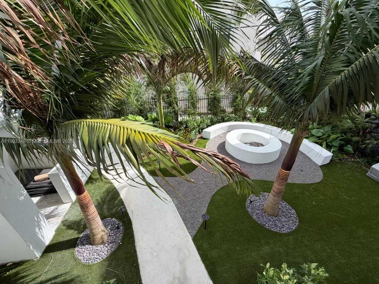 Small Image of 1619 JEFFERSON AVE #301, Miami Beach Number 4