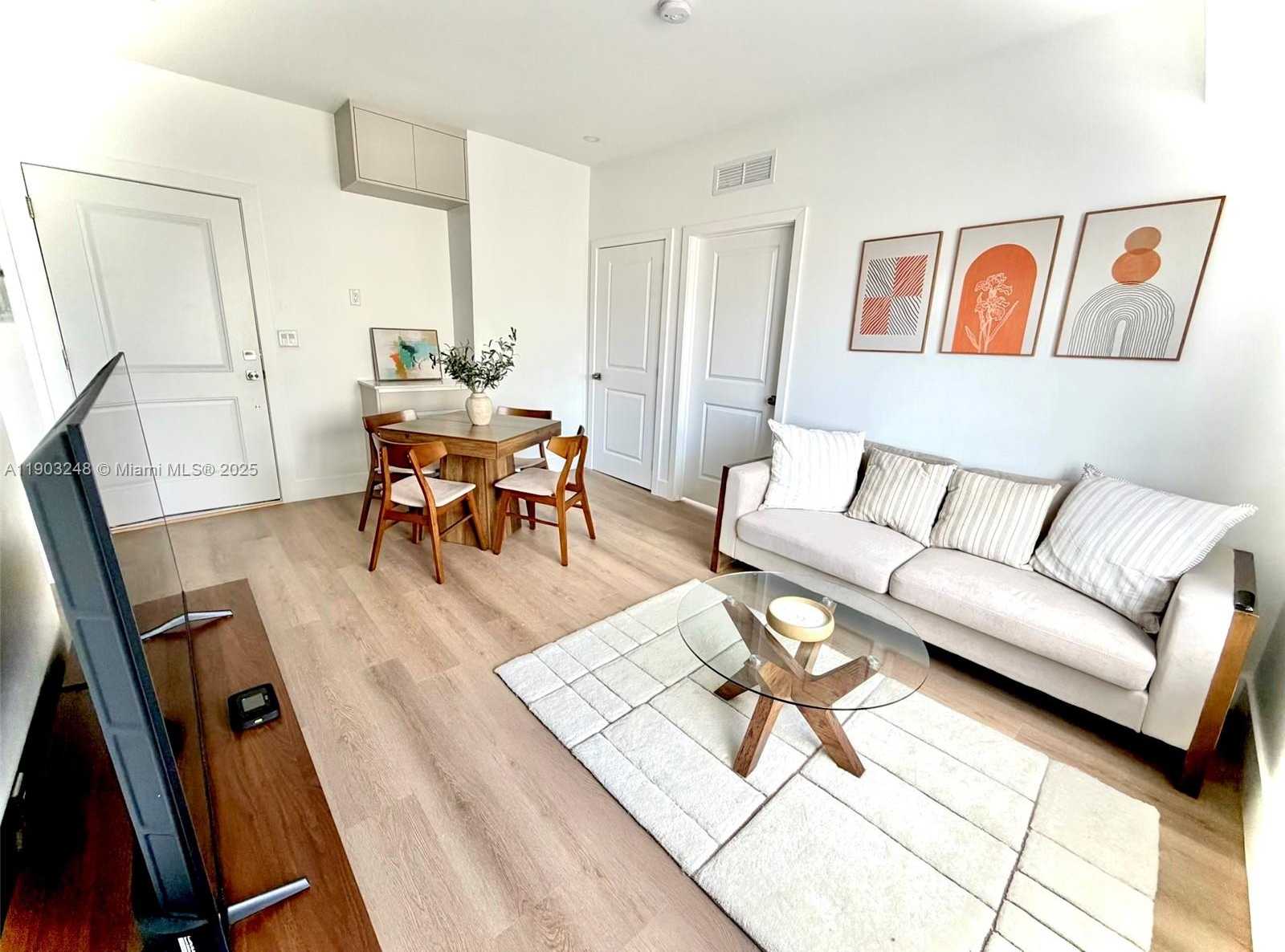 Small Image of 1619 JEFFERSON AVE #301, Miami Beach Number 6