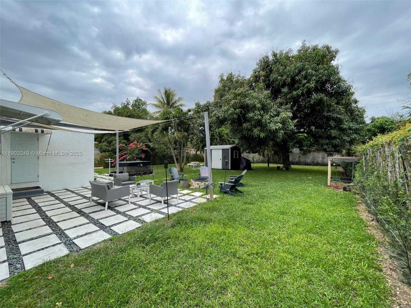 Small Image of 1545 NORTH EAST 138TH ST, North Miami Number 18