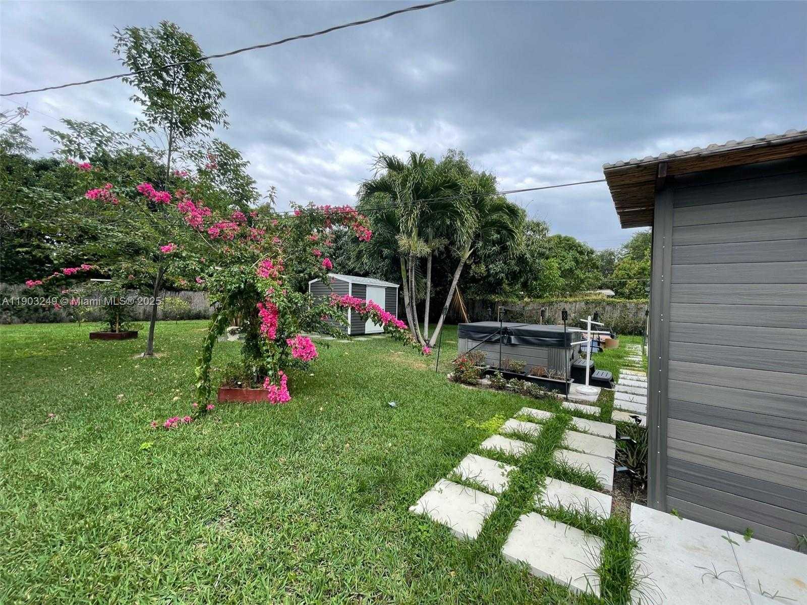 Small Image of 1545 NORTH EAST 138TH ST, North Miami Number 20