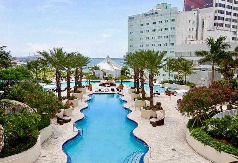 Small Image of 244 BISCAYNE BLVD #1605, Miami Number 14