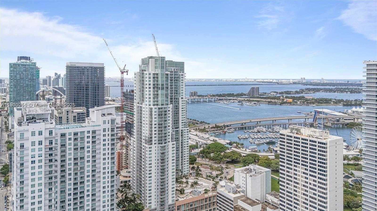 Small Image of 244 BISCAYNE BLVD #1605, Miami Number 30