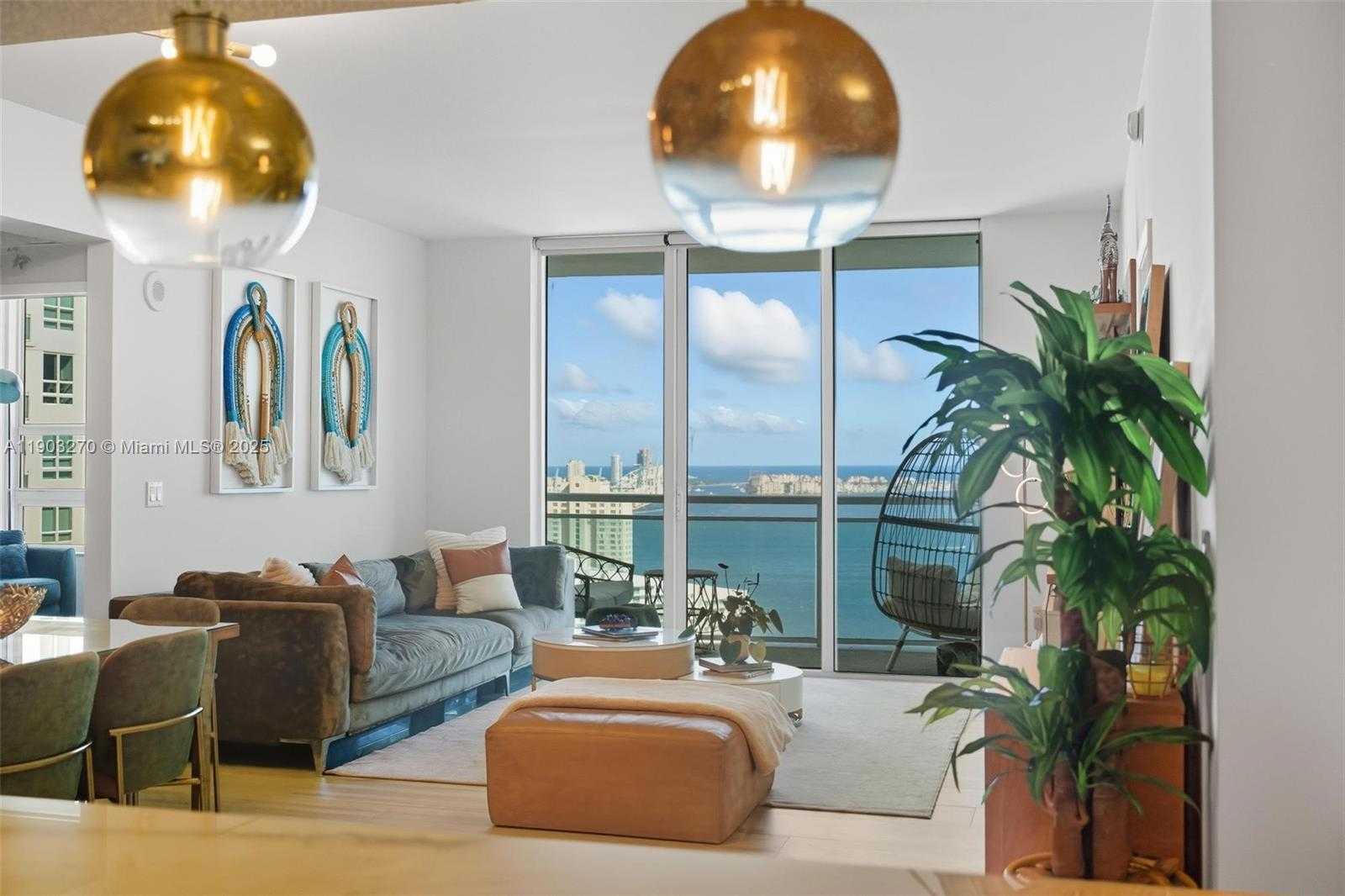 Small Image of 951 BRICKELL AVE #3504, Miami Number 18