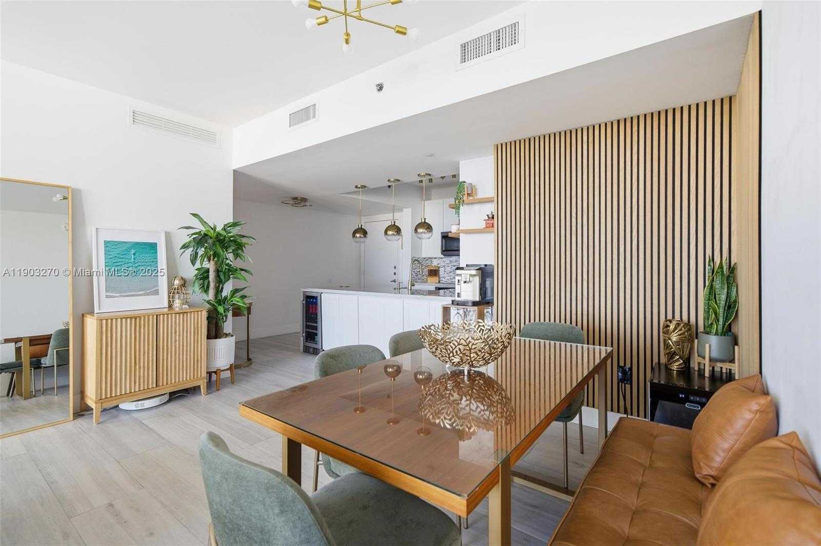 Small Image of 951 BRICKELL AVE #3504, Miami Number 20