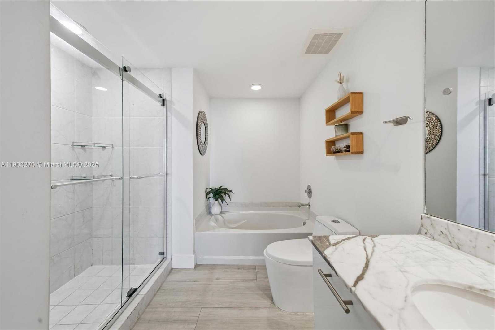Small Image of 951 BRICKELL AVE #3504, Miami Number 28