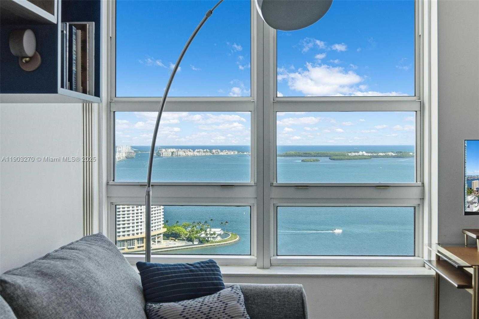 Small Image of 951 BRICKELL AVE #3504, Miami Number 32