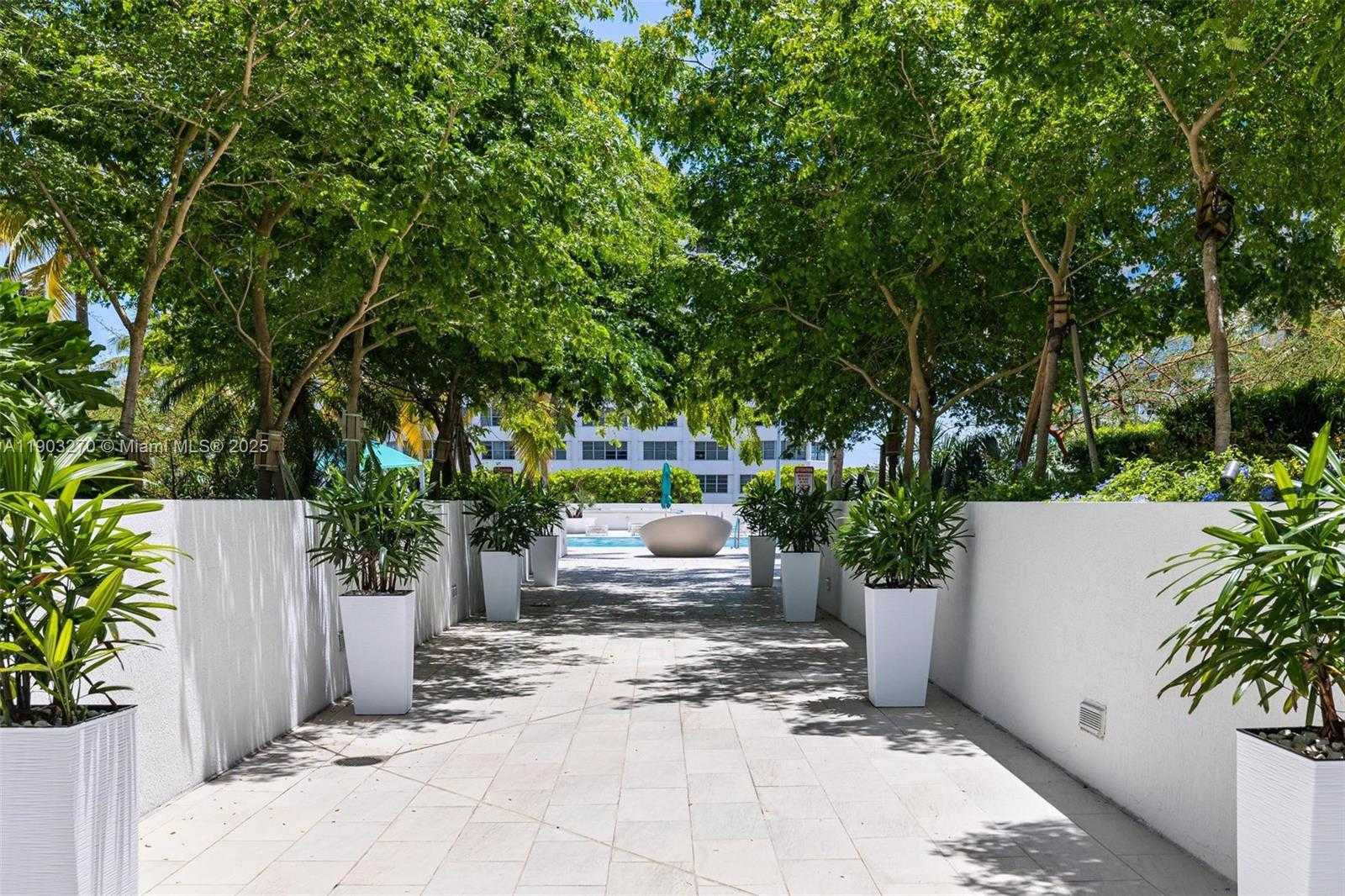 Small Image of 951 BRICKELL AVE #3504, Miami Number 36