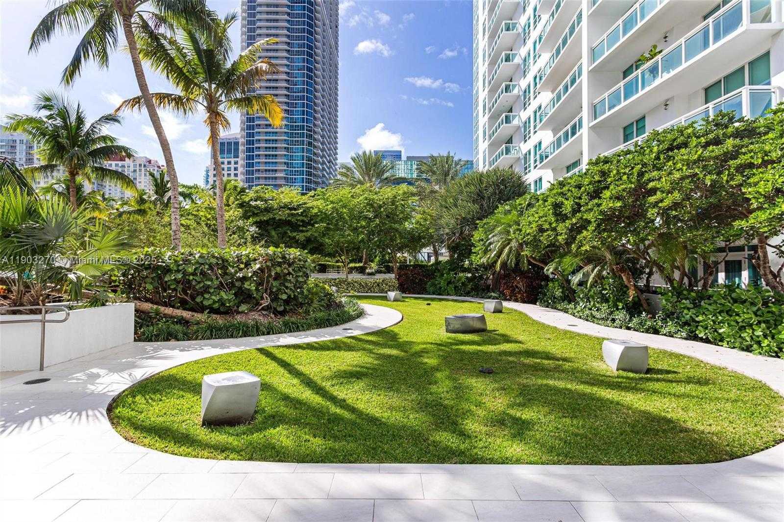 Small Image of 951 BRICKELL AVE #3504, Miami Number 40