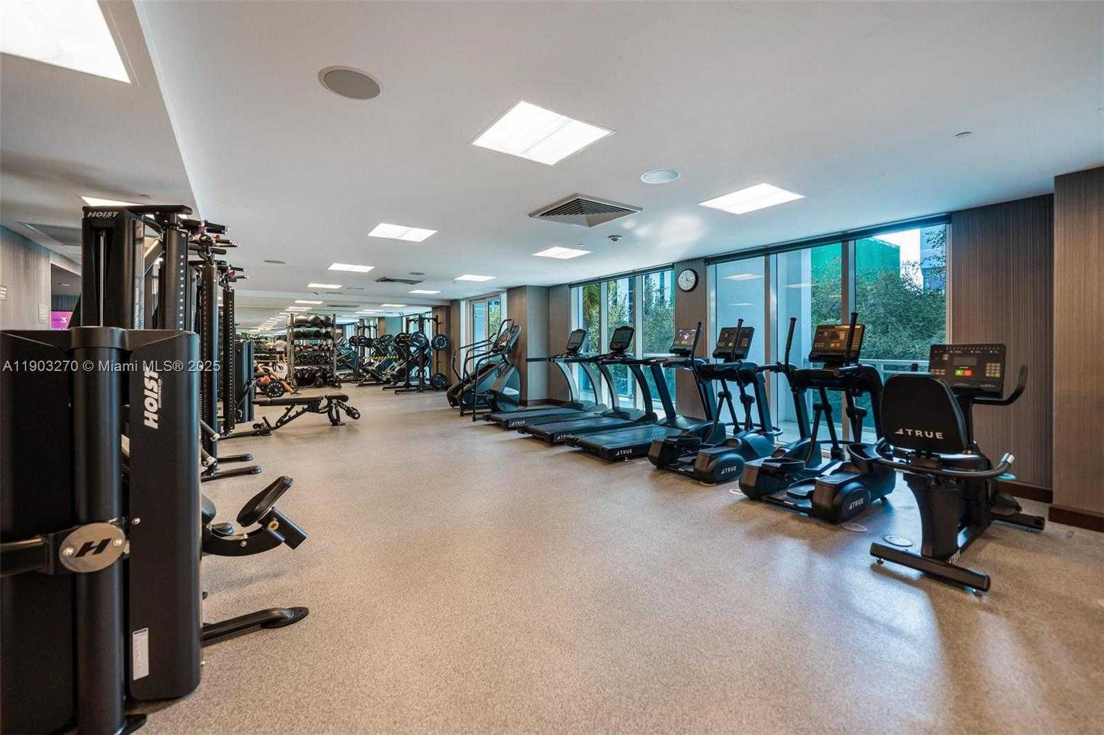 Small Image of 951 BRICKELL AVE #3504, Miami Number 41