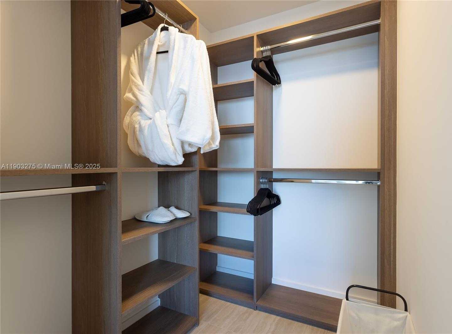 Small Image of 580 72ND ST #1006, Miami Beach Number 18